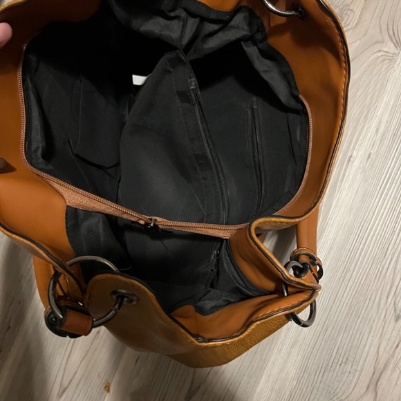 Purse - Picture 2 of 3